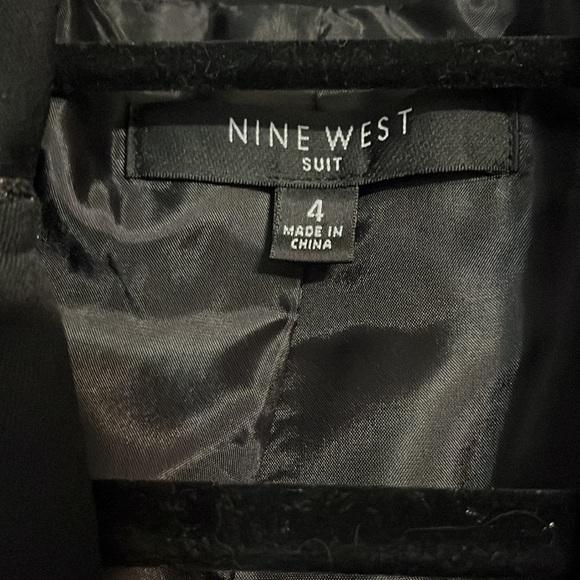 Nine West size 4 suit jacket - Picture 3 of 5